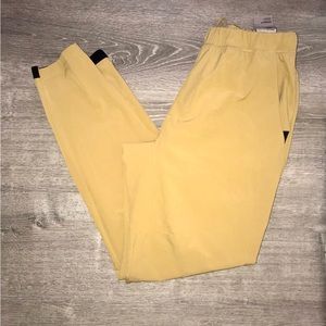 New Adidas Tapered Leg AeroReady Regular Fit Men’s Pants